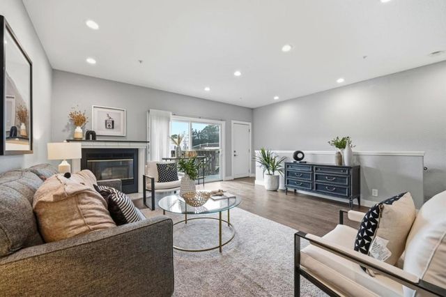 7625 Mission Street, Daly City, CA 94014