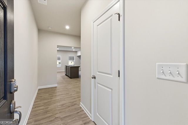 1194 PARK CENTER Circle, Mableton, GA 30168