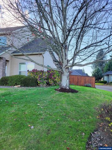 387 NE Rose Tree Dr, Sublimity, OR 97385