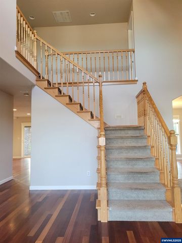 387 NE Rose Tree Dr, Sublimity, OR 97385