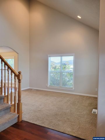 387 NE Rose Tree Dr, Sublimity, OR 97385