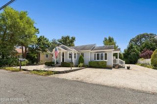 507 Riverside Drive S, Brick, NJ 08723