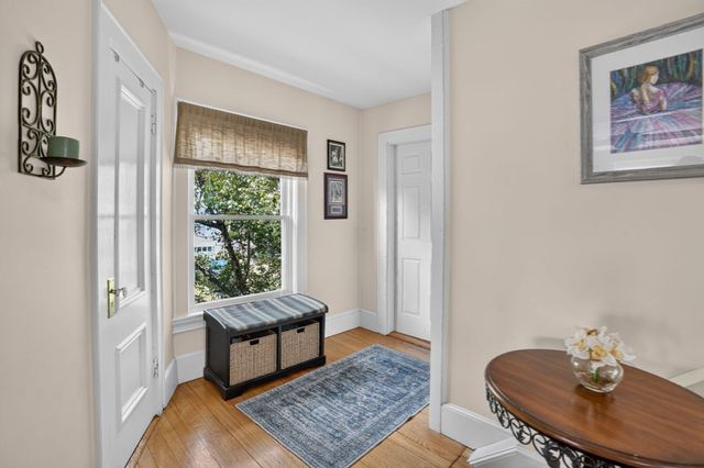 53 Irving St, Medford, MA 02155