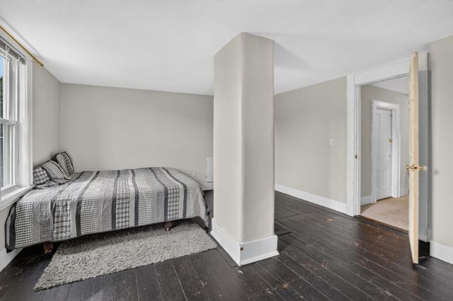 53 Irving St, Medford, MA 02155