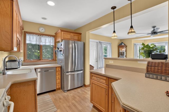 53 Irving St, Medford, MA 02155