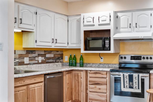 15 Del Camino Lane, Hot Springs Village, AR 71909