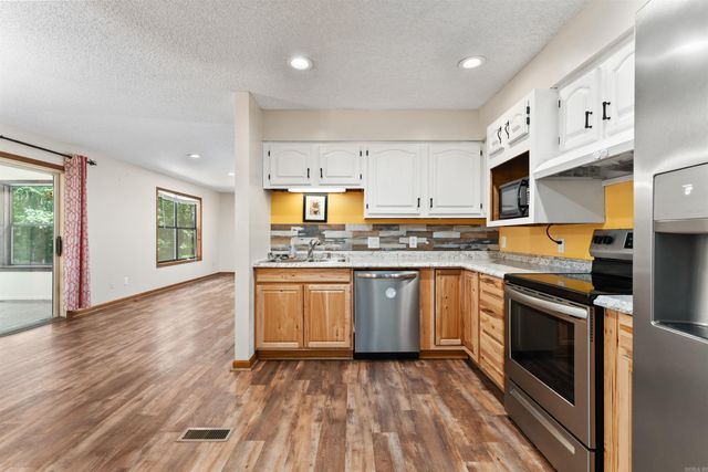 15 Del Camino Lane, Hot Springs Village, AR 71909