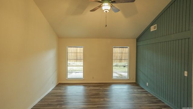 1306 S Ellison Dr, San Antonio, TX 78245