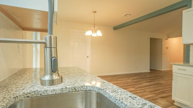 1306 S Ellison Dr, San Antonio, TX 78245