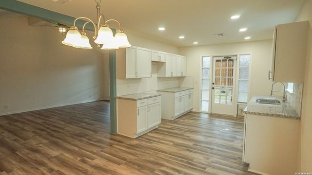 1306 S Ellison Dr, San Antonio, TX 78245