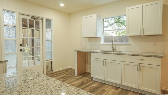 1306 S Ellison Dr, San Antonio, TX 78245