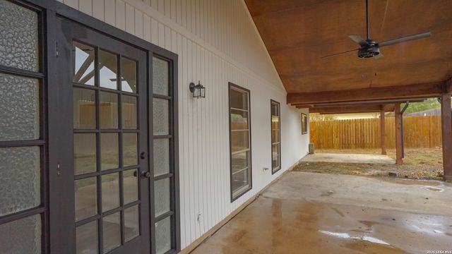 1306 S Ellison Dr, San Antonio, TX 78245