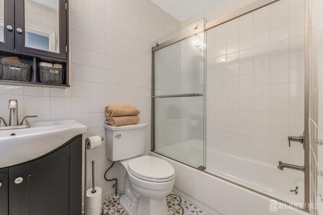 3 Siedler Lane, Sayreville, NJ 08872