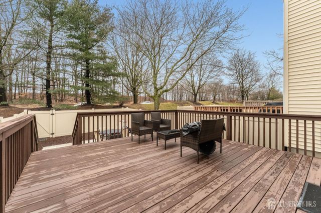 3 Siedler Lane, Sayreville, NJ 08872