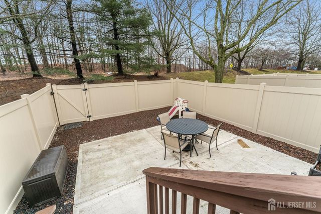 3 Siedler Lane, Sayreville, NJ 08872
