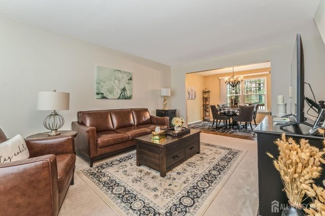 3 Siedler Lane, Sayreville, NJ 08872