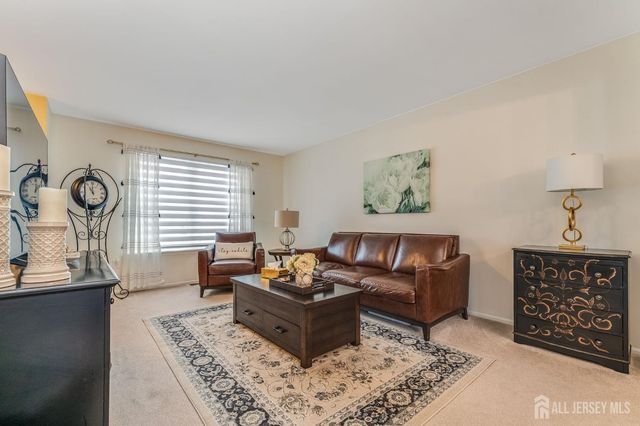 3 Siedler Lane, Sayreville, NJ 08872