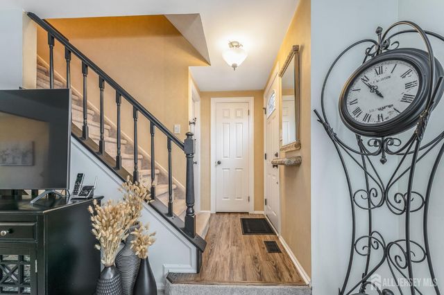 3 Siedler Lane, Sayreville, NJ 08872