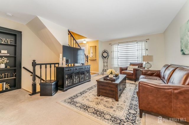 3 Siedler Lane, Sayreville, NJ 08872