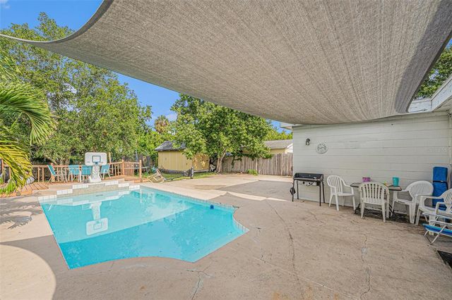 9616 56TH STREET N, Pinellas Park, FL 33782