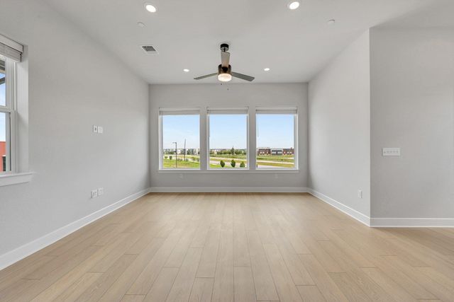 5610 Forks RD, Austin, TX 78747