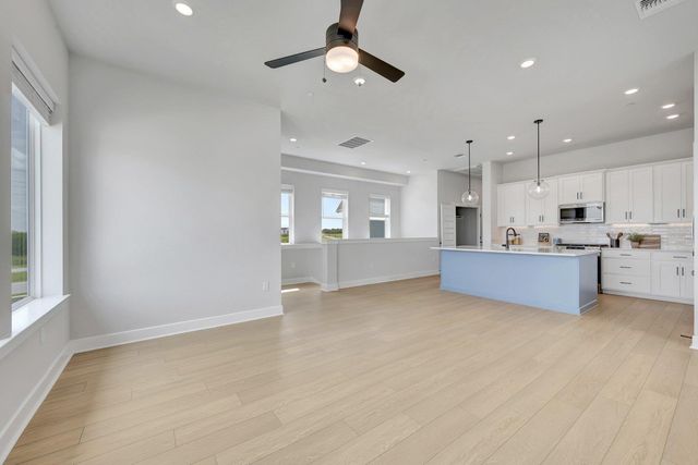 5610 Forks RD, Austin, TX 78747