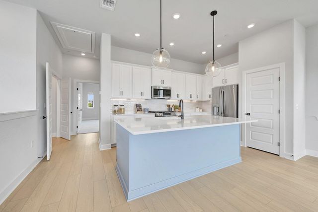 5610 Forks RD, Austin, TX 78747