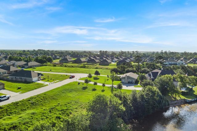 4440 E Bayou Maison Circle, Dickinson, TX 77539