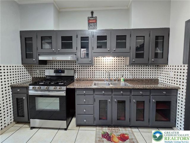 770 North Jordan Street, Allentown City, PA 18102