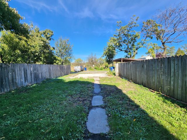 2628 Broadway Street, Blue Island, IL 60406
