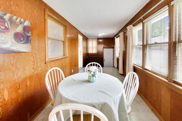 206 25th Avenue, Bellwood, IL 60104