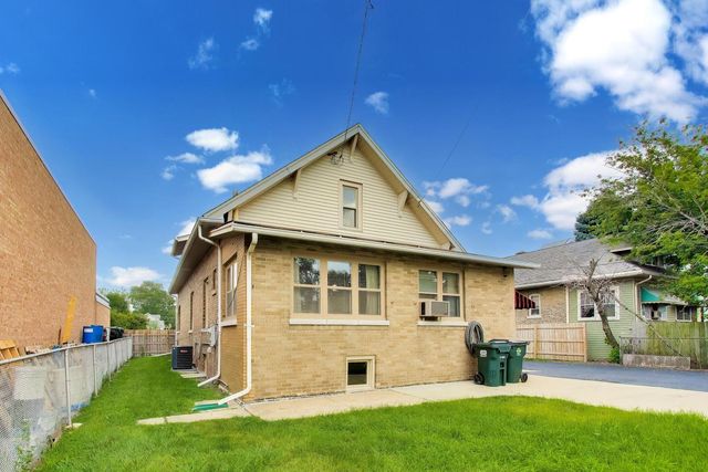 206 25th Avenue, Bellwood, IL 60104