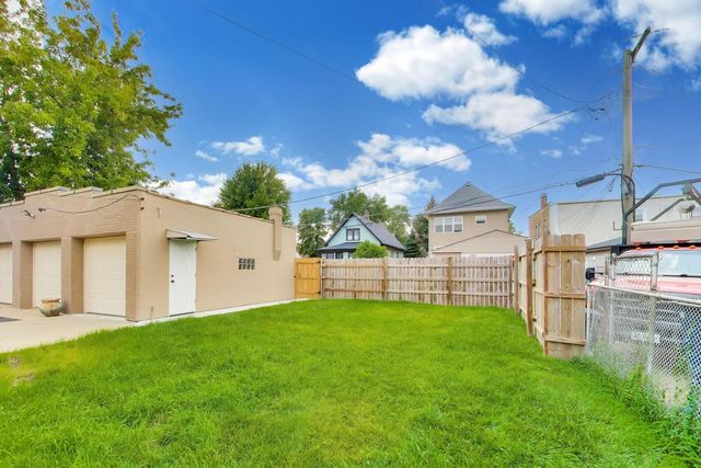 206 25th Avenue, Bellwood, IL 60104