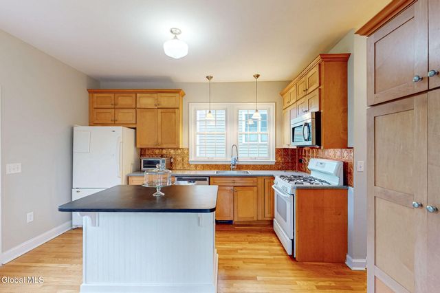 24 W Erie Street, Albany, NY 12208