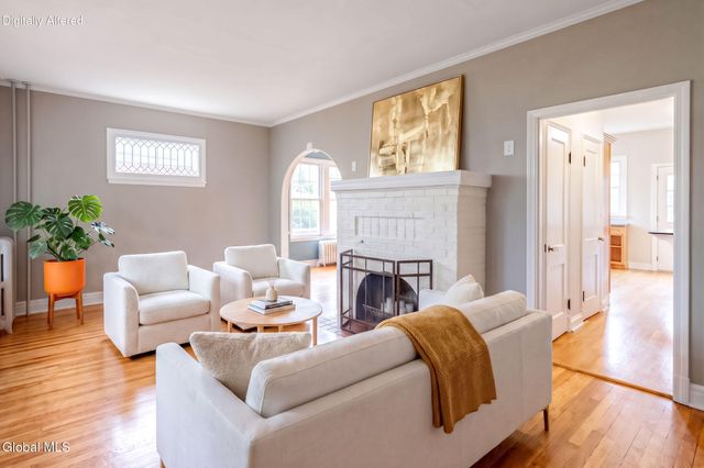 24 W Erie Street, Albany, NY 12208