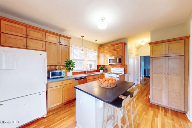 24 W Erie Street, Albany, NY 12208