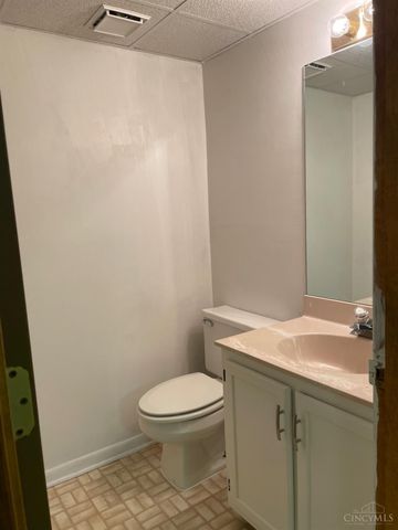 1138 Chestnut Court, Union Twp, OH 45245