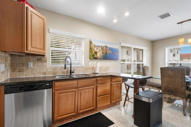 2757 NE 29th Avenue 2, Lighthouse Point, FL 33064