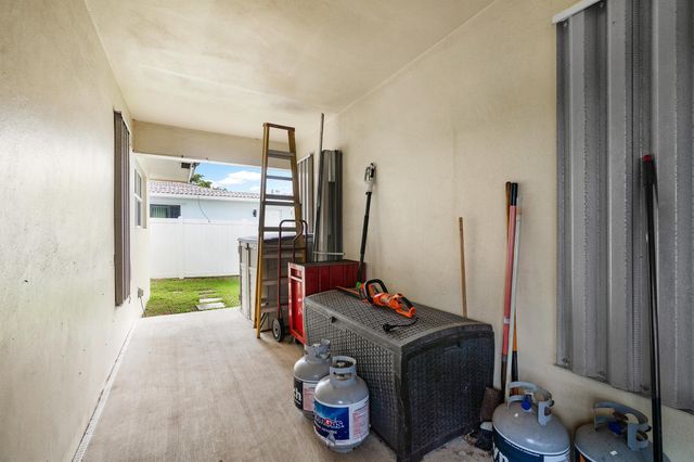 2757 NE 29th Avenue 2, Lighthouse Point, FL 33064