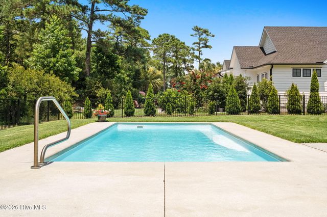 2736 Cedar Crest Drive, Southport, NC 28461