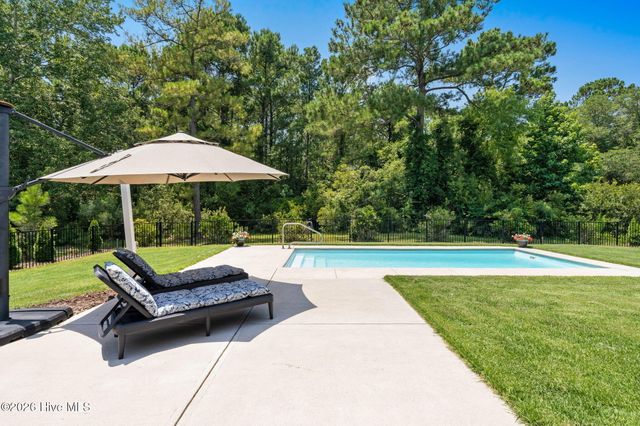 2736 Cedar Crest Drive, Southport, NC 28461