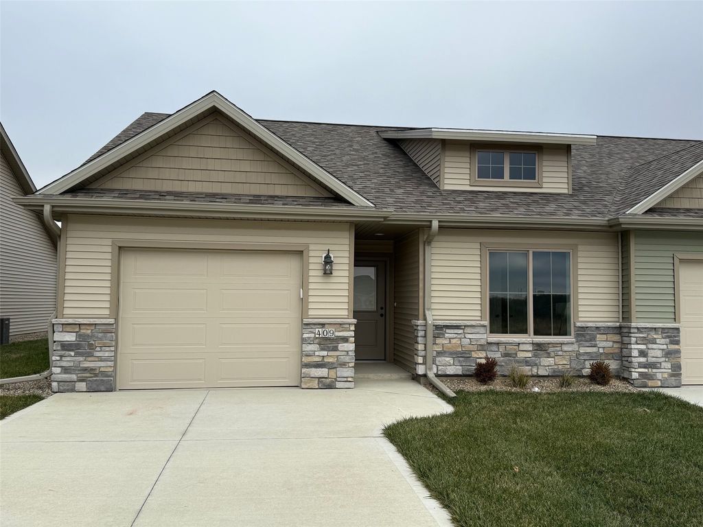 409 W Madison Street, Winterset, IA 50273