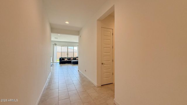2041 W SIERRA SUNSET Trail 2, Phoenix, AZ 85085