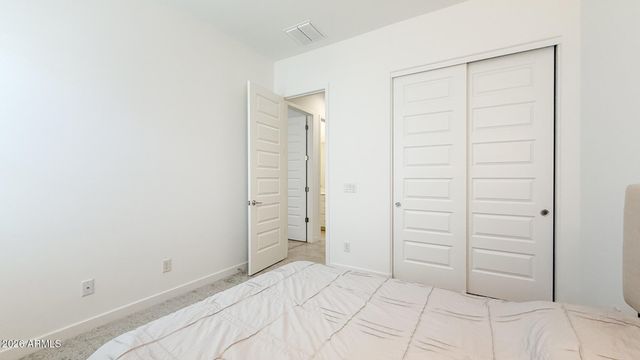 2041 W SIERRA SUNSET Trail 2, Phoenix, AZ 85085