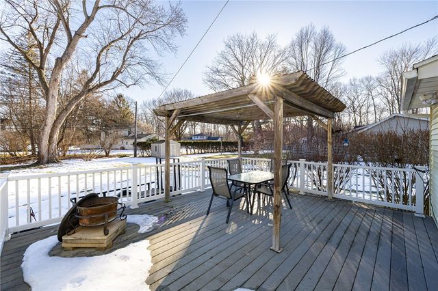 75 Brentwood Lane, Perinton, NY 14450