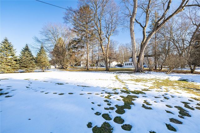 75 Brentwood Lane, Perinton, NY 14450