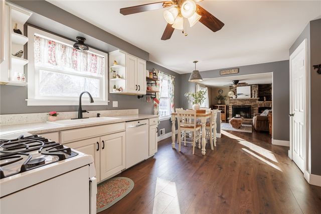 75 Brentwood Lane, Perinton, NY 14450