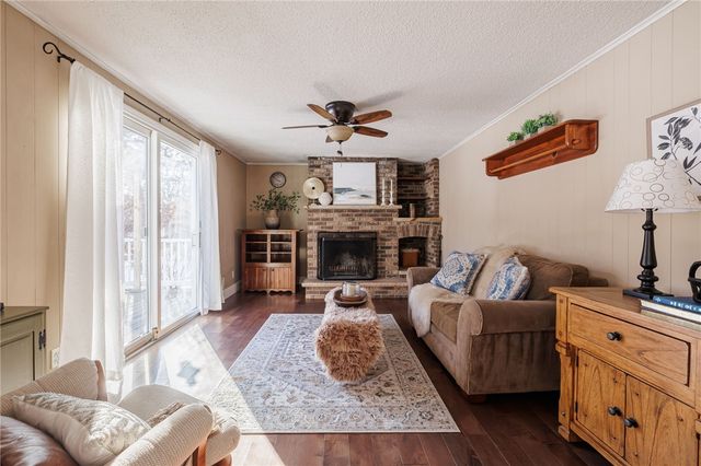 75 Brentwood Lane, Perinton, NY 14450