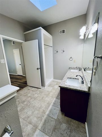 759 Meadowcreek Court, Garland, TX 75043