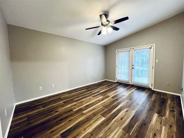 759 Meadowcreek Court, Garland, TX 75043